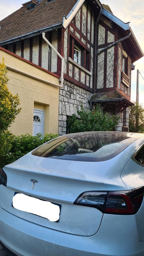 Apakabar Homestay - Proche Gare Melun, Parking Prive, Netflix La Rochette  Zewnętrze zdjęcie