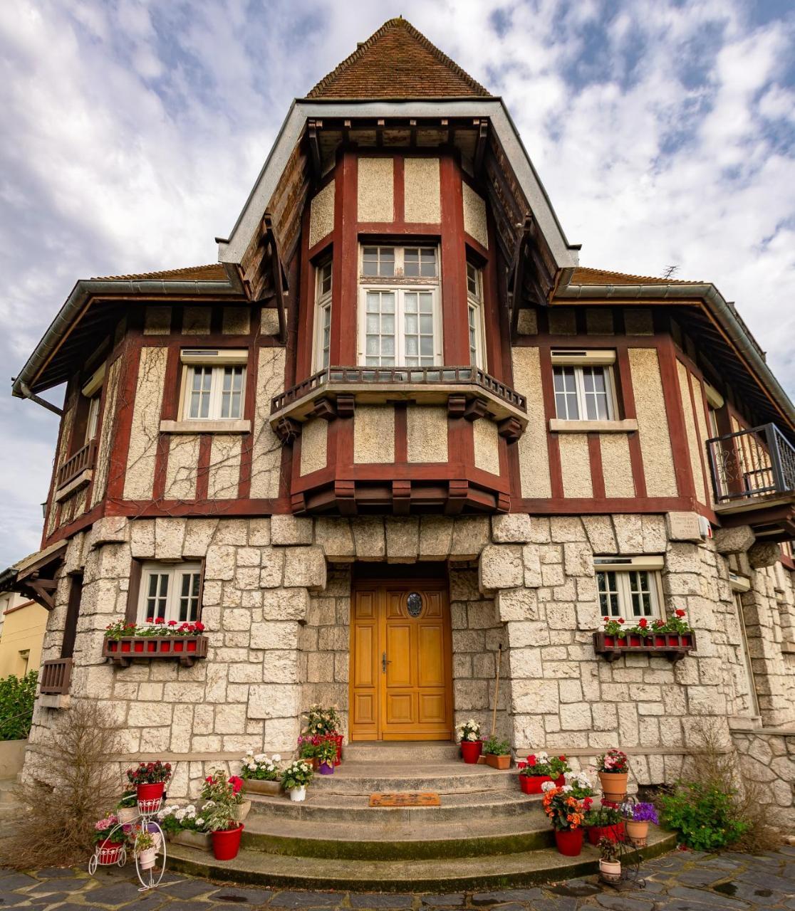 Apakabar Homestay - Proche Gare Melun, Parking Prive, Netflix La Rochette  Zewnętrze zdjęcie